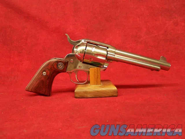 Ruger Vaquero 45LC 5.5" FS BRIGHT SS (05104) 5104