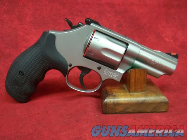Smith & Wesson 66 Combat Magnum .357 Mag 2.75" SS Barrel (10061)