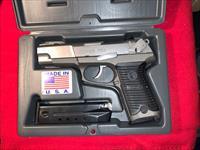 STURM RUGER CO P89 9mm w 2 mags in case