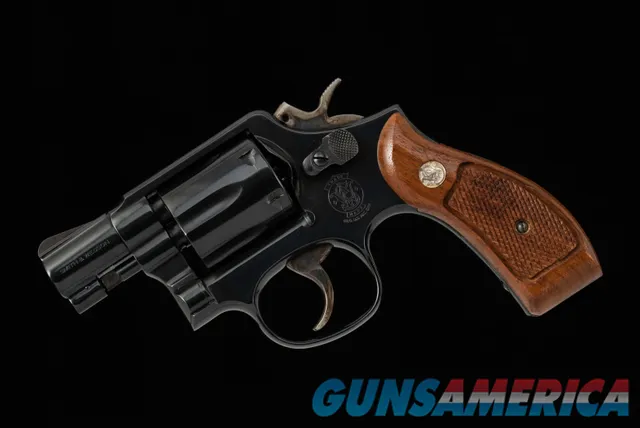 Smith & Wesson 10-7 .38SPL - 1984, 99%, 2”, TWO GRIPS, vintage firearms inc