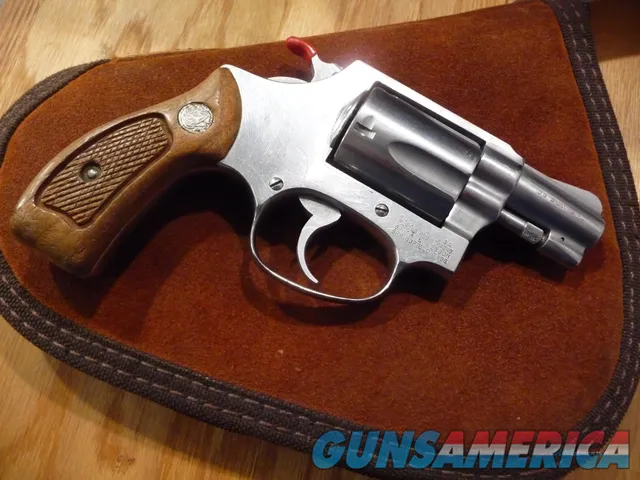 SMITH & WESSON INC 60  Img-1