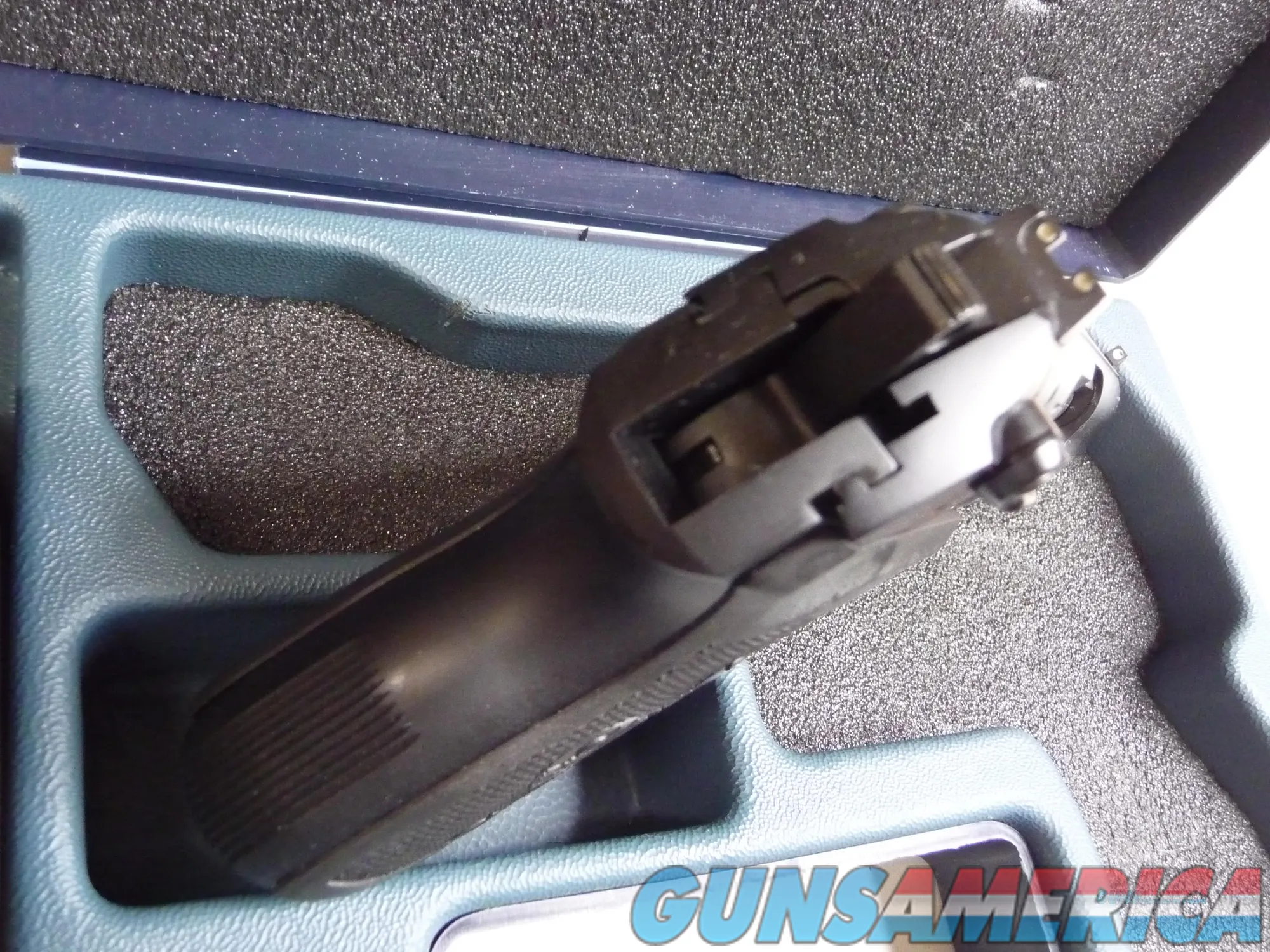 BERETTA  MINI COUGAR 8000 9MM
