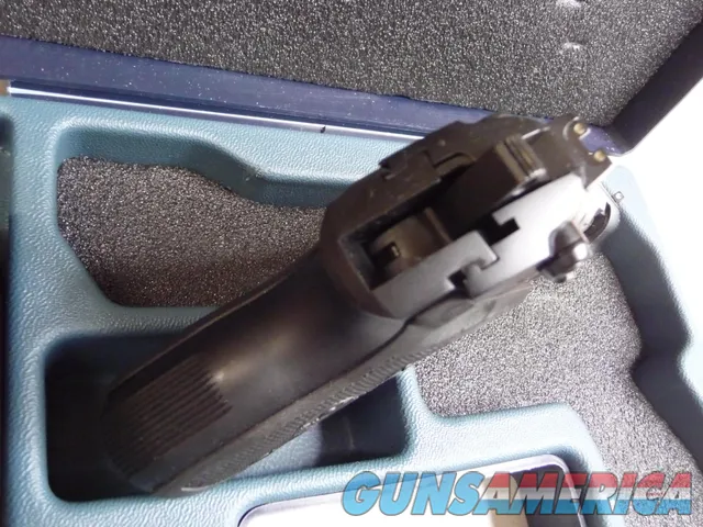 BERETTA  MINI COUGAR 8000 9MM