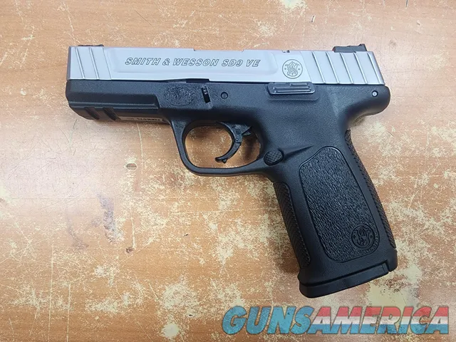 Smith & Wesson SD9VE 9mm two tone not CA Complaint 