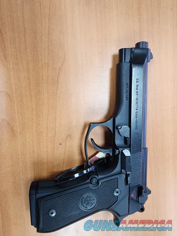 Beretta model M9, 9mm CA Ok