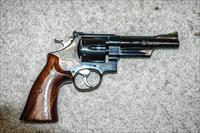 S&W 27-3 50th Anniversary with wooden case Img-2