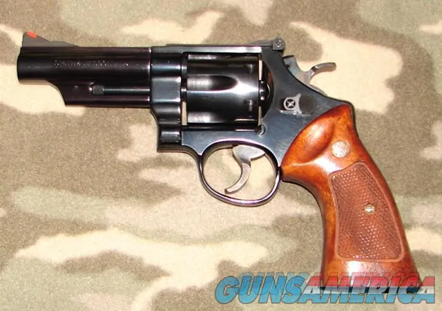 Smith & Wesson 57-1 Img-1