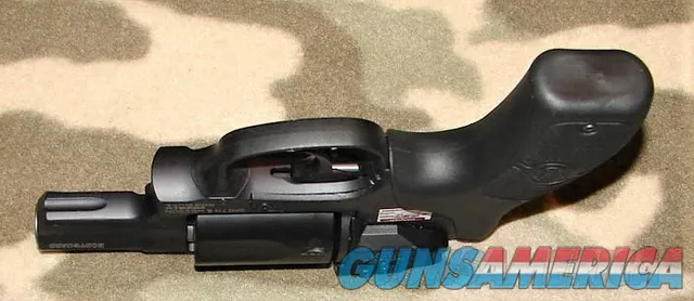 Smith & Wesson Bodyguard 38 Img-4