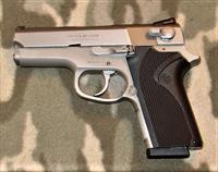 Smith & Wesson 3913  Img-1