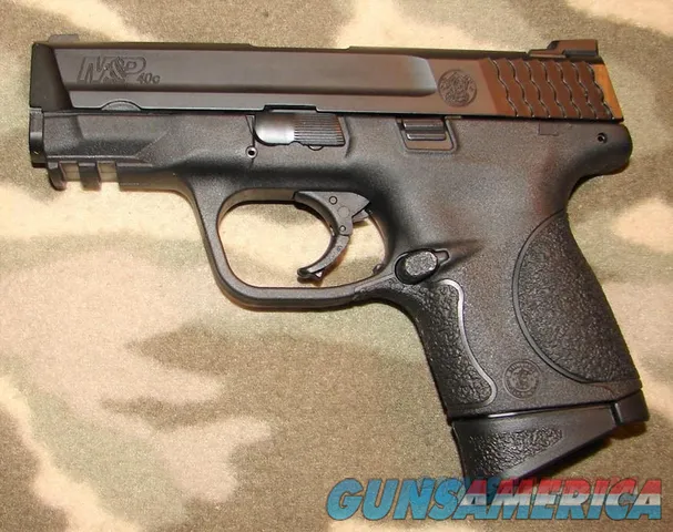 Smith & Wesson M&P40c  Img-1