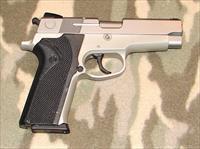 Smith & Wesson 910S Img-2