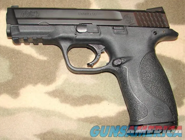 Smith & Wesson M&P40 Img-1