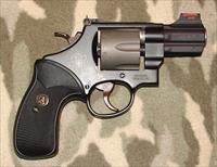 Smith & Wesson 325PD Img-2