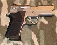 Smith & Wesson 4516-1