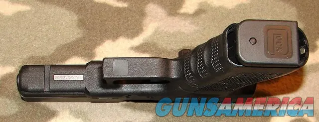 Glock Gen 4 Model 22 Img-4