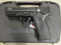 Smith and Wesson M&P 22 22 LR Img-1