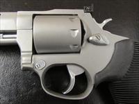 Taurus Tracker 992 .22LR/.22 Magnum Stainless Revolver Img-3