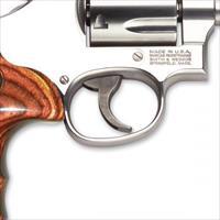 Smith & Wesson 686 Plus Deluxe .357 Mag 3" Stainless 150713 