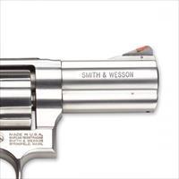 Smith & Wesson 686 Plus Deluxe .357 Mag 3" Stainless 150713 
