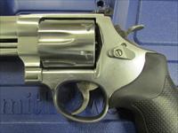 Smith & Wesson Model 629  6 Stainless .44 Magnum Img-5