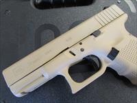 Glock 19 G19 Gen4 4 Desert Sand Cerakote 9mm UG1950203DS Img-7