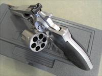 Ruger Redhawk Double Action 4.2 Stainless Hogue Grip .44 Mag Img-8