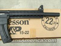 Smith & Wesson M&P 15-22 Integrally Suppressed .22 LR 3200062