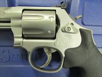 Smith & Wesson Pro Series 686 Plus 5 SS Barrel .357 Mag Img-5