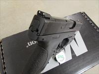 Smith & Wesson M&P9 SHIELD Crimson Trace Green Laserguard 9mm 10141 Img-9