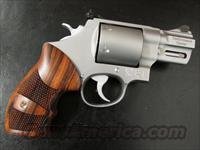 Smith & Wesson Performance Center Model 629 2 5/8 .44 Magnum Img-2