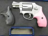 Smith & Wesson Model 642 Airweight Pink Grips .38 Special +P Img-1
