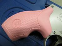 Smith & Wesson Model 642 Airweight Pink Grips .38 Special +P Img-3