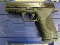 Smith & Wesson M&P40 w/Crimson Trace Laser Grips .40 S&W 220071 Img-3