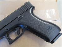 Glock 22 G22 Gen 2 4.4" 15+1 9mm GLOGUPI22502 