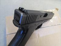 Glock 22 G22 Gen 2 4.4" 15+1 9mm GLOGUPI22502 