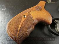 Smith & Wesson Model 327 8-Shot 2".357 Mag 