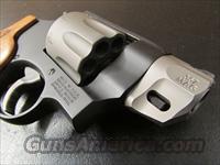 Smith & Wesson Model 327 8-Shot 2".357 Mag 
