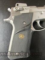 Smith & Wesson Model 659 Stainless Steel 9mm 