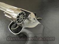 Smith & Wesson Model 617 10-Shot .22LR 6 Barrel Img-6