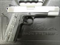 CZ-USA Dan Wesson Silverback 10mm 01995 Img-1