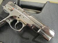 CZ-USA CZ 75 B High Polished Stainless 16+1 9mm 91108 Img-3