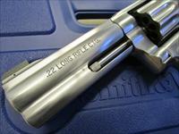 Smith & Wesson Model 617 10-Shot .22LR 4 Barrel Img-9
