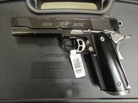 Kimber Gold Combat II (Limited Edition) 1911 .45 ACP 3200300