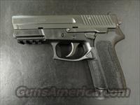 SIG SAUER SP2022 SA/DA .40 S&W