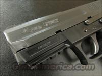 SIG SAUER SP2022 SA/DA .40 S&W
