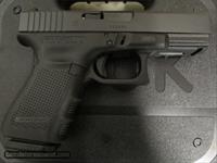 Glock 19 GEN4 4.01 15 Round 9mm Luger PG1950203  Img-1