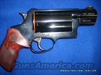 Taurus Judge 45LC/410 With Rosewood Grips  Img-3