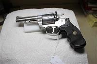 RUGER SECURITY-SIX 4 IN