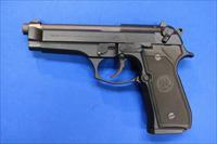 BERETTA 92FS 9mm PISTOL w/BOX & 2 MAGS