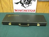  6696 Winchester 101 Pigeon XTR FEATHERWEIGHT 20 gauge 26 inch barrels, 2 3/4 &3 inch chambers ic/mod STRAIGHT GRIP, all original, vent rib ejectors single trigger Winchester butt pad correct Winchester case, keys hang tag papers, as new in Img-12